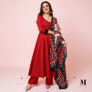 আলিশা: রুবি রেড মুল কটন আনারকলি সেট